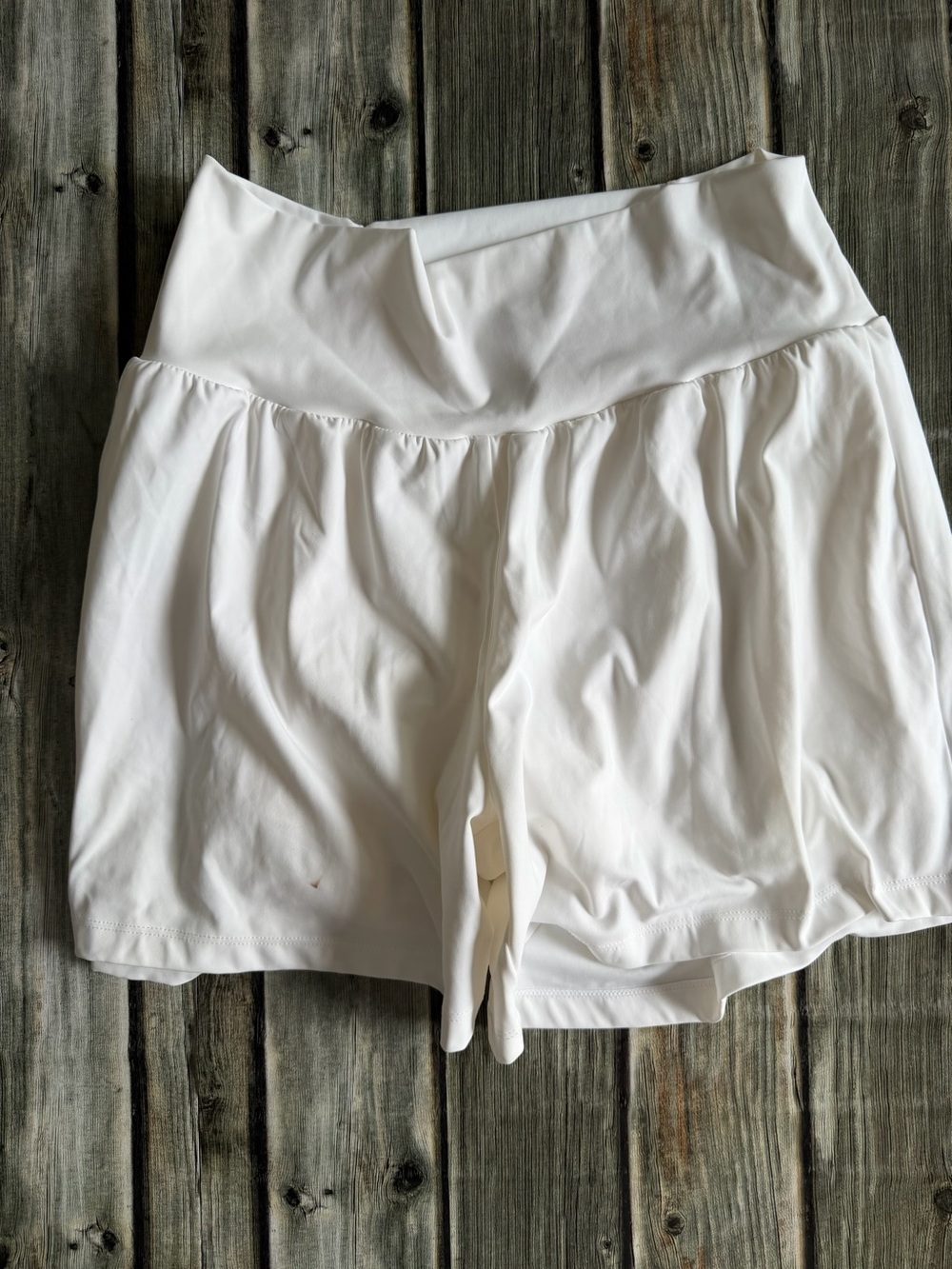 HALARA Cream High-Waist Athletic Shorts